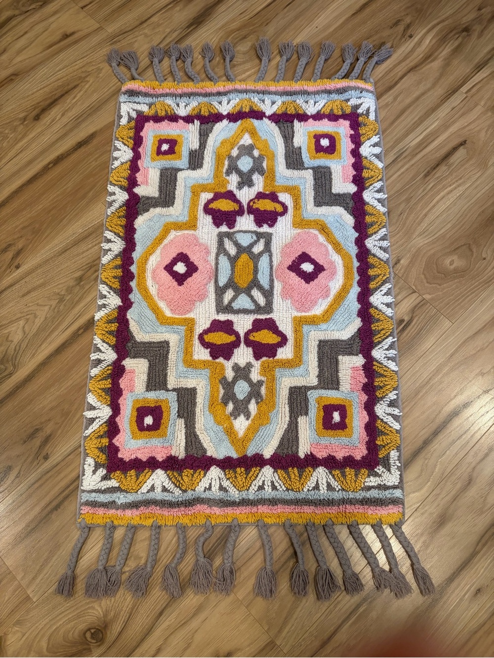 2 Anthropologie Aria Bath Mats